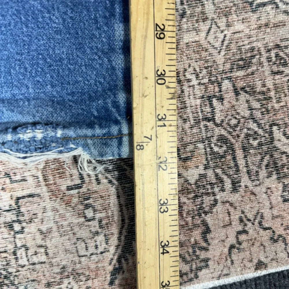 Wrangler 13MWZ Cowboy Cut Blue Distressed Jeans Mens 34x34 Vintage Style